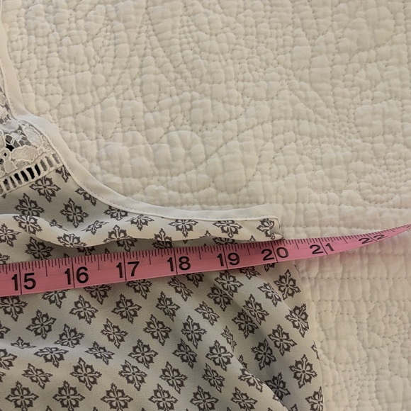 Xhilaration Multi color & Gray Top - Picture 3 of 6